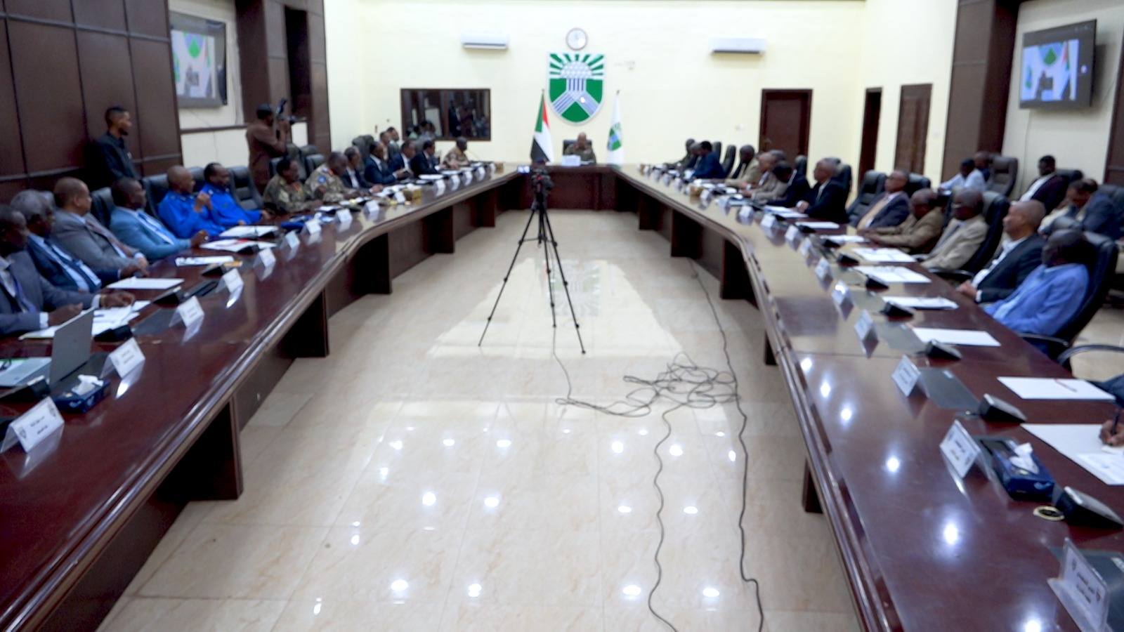 586012001_809652612043835_8809552909869981263_n