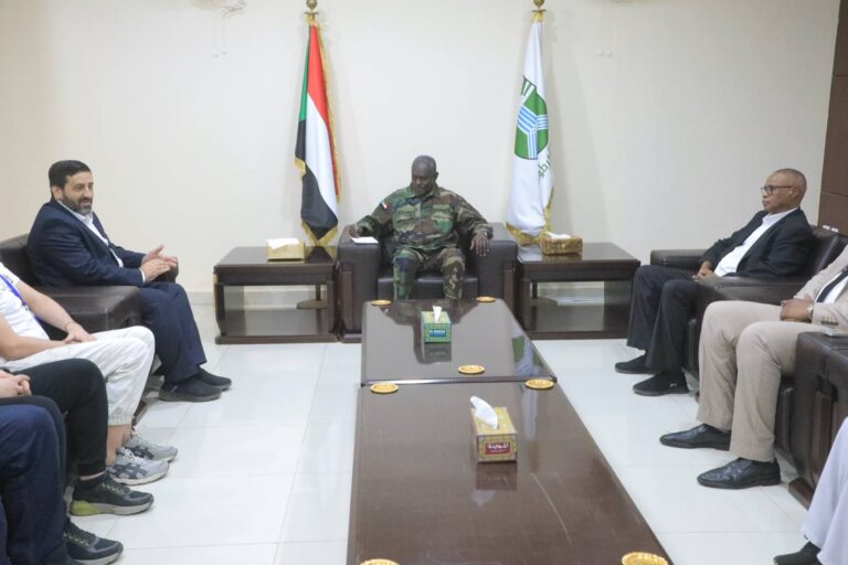 641450967_881779501497812_4553359922969176736_n